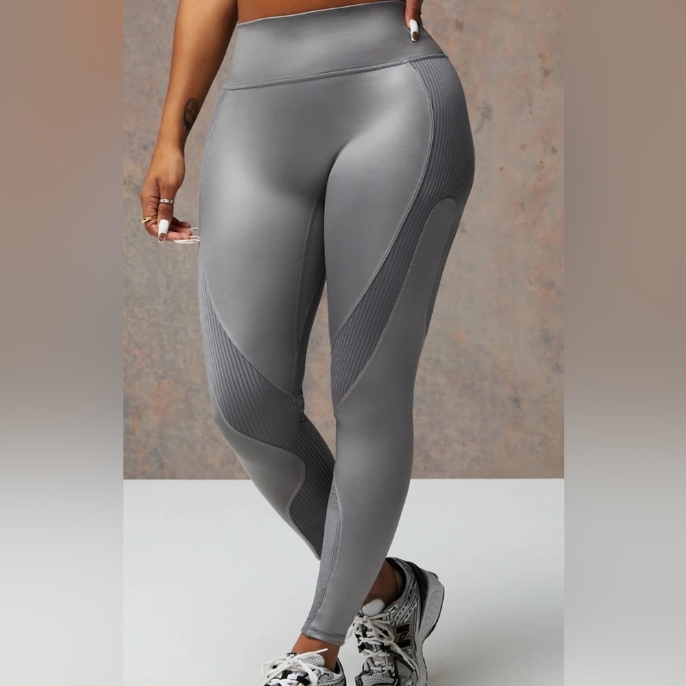 Fabletics 365+ Performance Leggings Gunmetal Gray Size S NWT